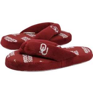  NCAA Oklahoma Sooners Crimson Flip Flop Slippers: Sports 