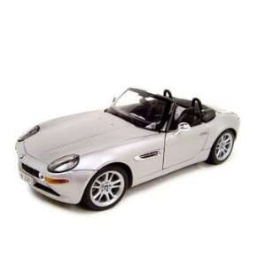 BMW Z8 SILVER CONVERTIBLE 118 DIECAST MODEL