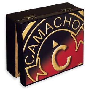  Camacho SLR Logo Cigar Humidor 20 Capacity: Home & Kitchen