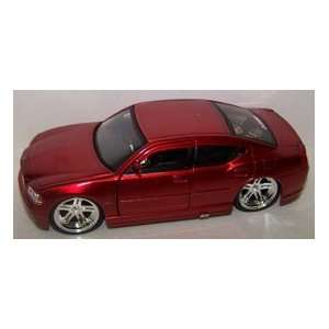   32 Scale Diecast 2006 Dodge Charger R/t in Color Red: Toys & Games