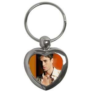  Enrique Iglesias Key Chain (Heart): Office Products