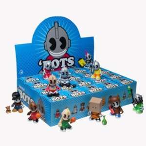  Kidrobot Kidrobot Bots Mini Series: Toys & Games