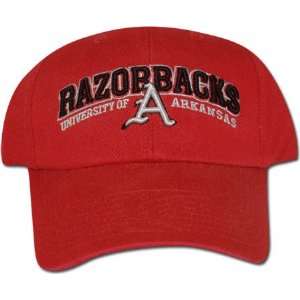  Arkansas Razorbacks Dinger Adjustable Hat: Sports 