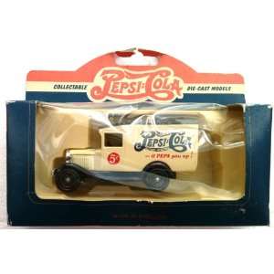   PEPSI DELIVERY VAN Made in England (3 1/4 Inches) Toys & Games
