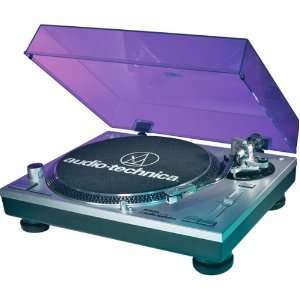    Fully Automatic Belt Drive Turntable with USB Out Electronics