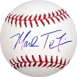  Mark Teixeira Autographed Baseball: Sports & Outdoors