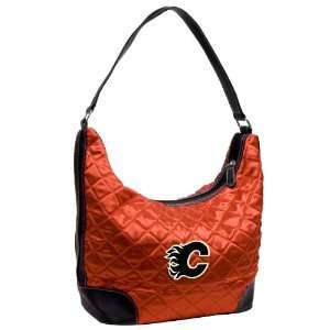  NHL Calgary Flames Team Color Quilted Hobo: Sports 