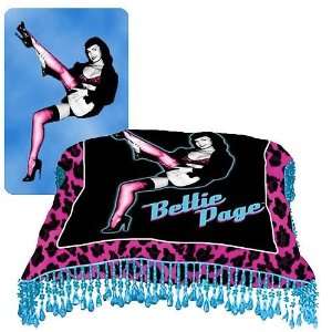  Bettie Page Throw Pillow: Toys & Games