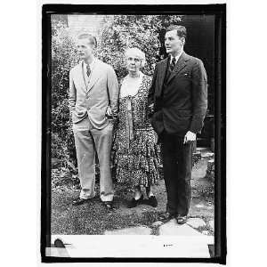  Photo Mrs. Hoover, Allan and Herbert, Jr. 1909