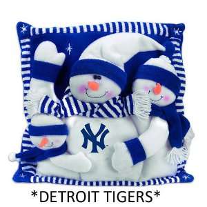  18 MLB Detroit Tigers Square Shape Snowman Pillow