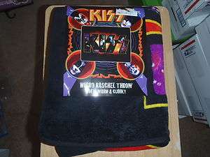 Kiss FACES MICRO RASCHEL THROW BLANKET 50 X 60 NEW GREAT COLOR  