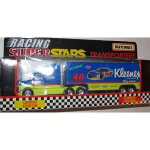   40 Kleenex 1996 NASCAR Diecast 1:87 Scale Tractor Trailer Racing Team