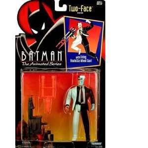  Batman the Animated Series Two face Figure: Toys & Games