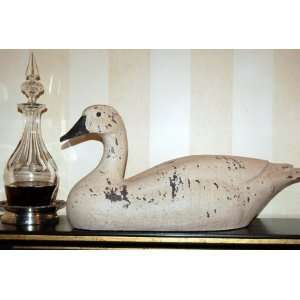  Water Fowl 22 in. Nags Head Swan in Vintage Blanc: Patio 