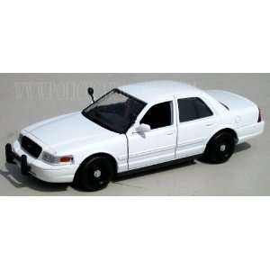   Crown Vic Police Car   Slicktop White   Case Of 12 Cars: Toys & Games