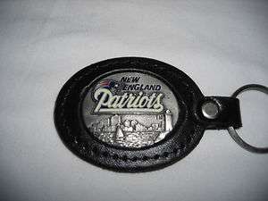 NEW NEW ENGLAND PATRIOTS LEATHER AND PEWTER KEYCHAIN  