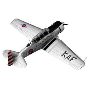  US T 6 Texan Republic/Korea (Pre Built Model Airplane): Toys & Games