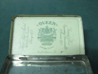 Antique NESTOR GIANACLIS Ltd. CAIRO Cigarettes QUEEN small Tin.