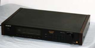 Sony ST S550ES 550ES AM FM Stereo Tuner   Black ES Series  
