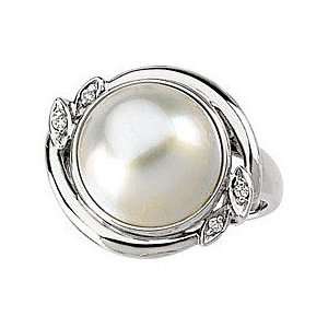 Exquisite Mab? Cultured Pearl & Diamond Ring set in 14 karat White 