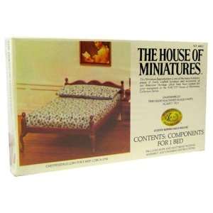   Kit  Chippendale Low Post Bed #40033 (The House of Miniatures) Toys