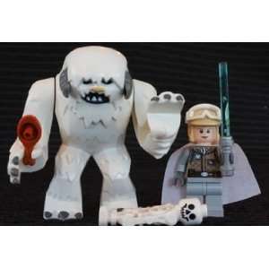  LEGO® Star Wars Hoth Scene   Wampa Luke 