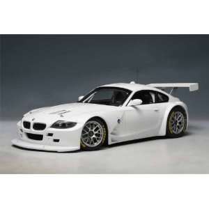    BMW Z4 Coupe Race Car Plain Body Version 1/18 (White) Toys & Games