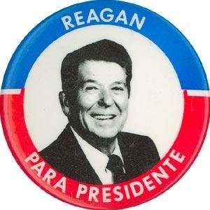 Pinback button promoting Ronald Reagan for president, 1980. Cello 