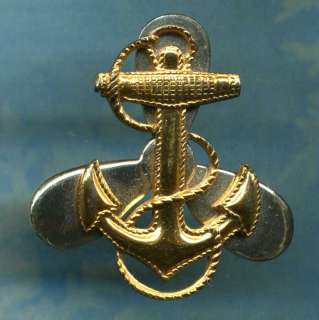   WWII Navy WAVES Cap Insignia Badge Pinback Pin USN Emblem PB  